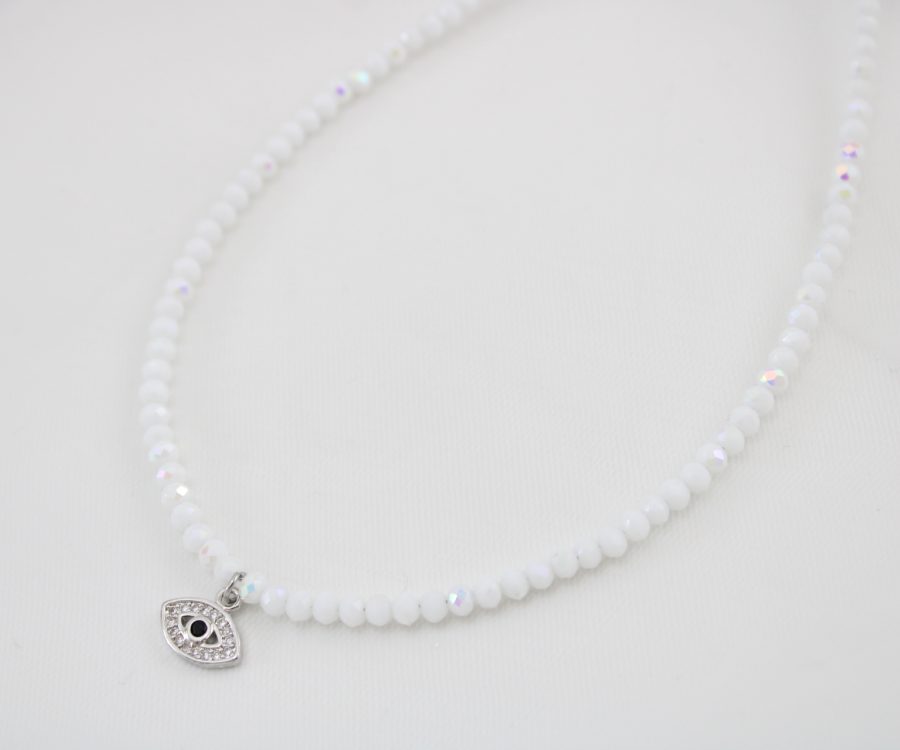 שרשרת קריסטלים לבנים בשילוב עין עם נקודה שחורה
