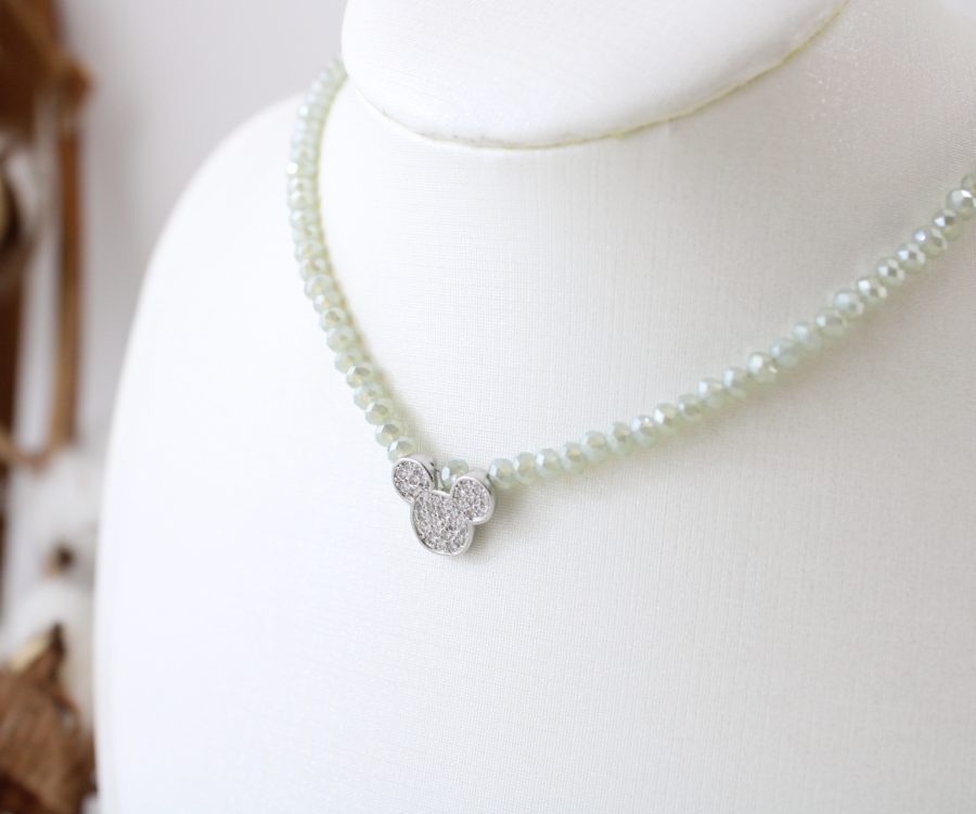 שרשרת קריסטלים ירוק בהיר בשילוב מיקי משובץ