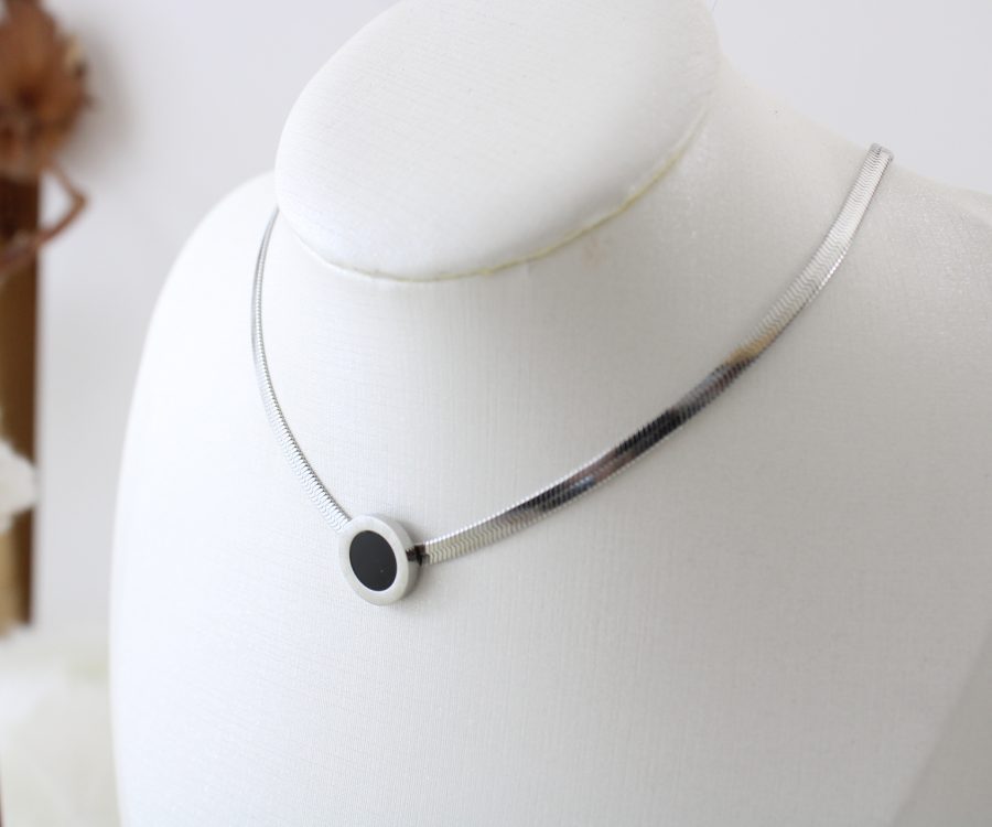 שרשרת פס עבה בשילוב עיגול שחור