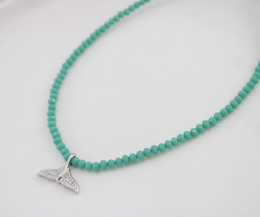 שרשרת קריסטלים טורקיז בשילוב סנפיר משובץ