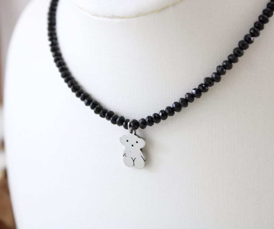 שרשרת קריסטלים שחורים בשילוב דובי