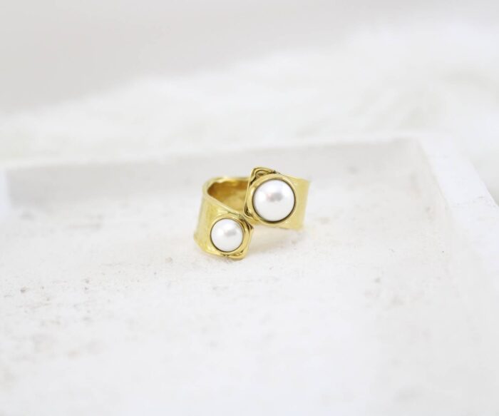 טבעת פנינים פתוחה בציפוי זהב