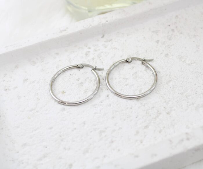 עגילי חישוק בינוניים 30 מ״מ