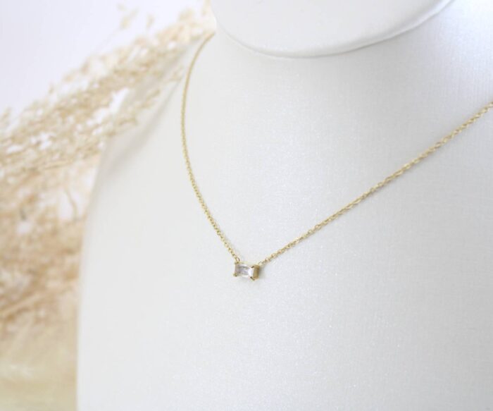 שרשרת זרקון מלבני קטן בציפוי זהב