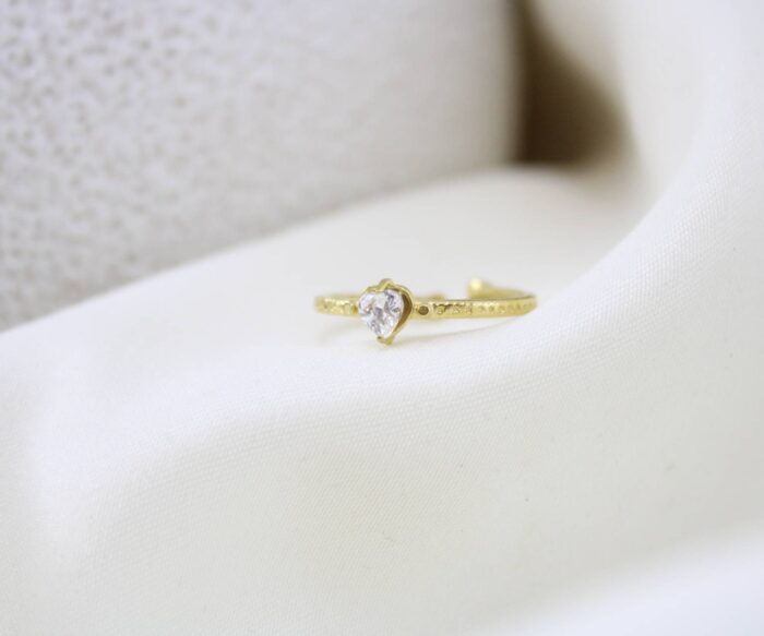 טבעת זרקון עדינה בציפוי זהב