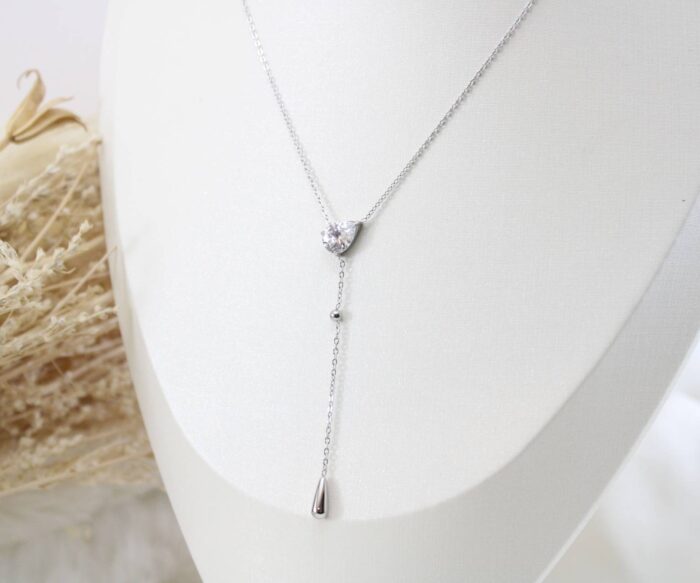 שרשרת טיפה נופלת