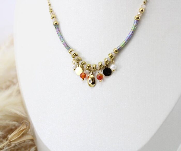 שרשרת בשילוב אלמנטים בציפוי זהב