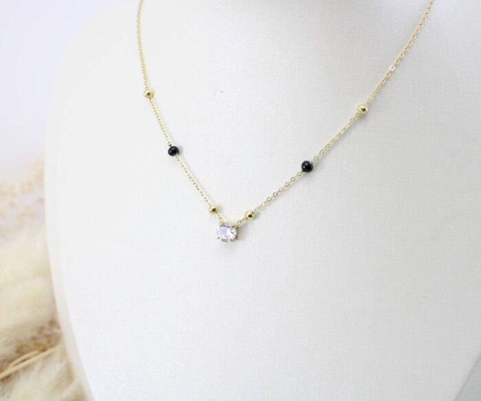 שרשרת זרקון וקריסטלים שחורים בציפוי זהב