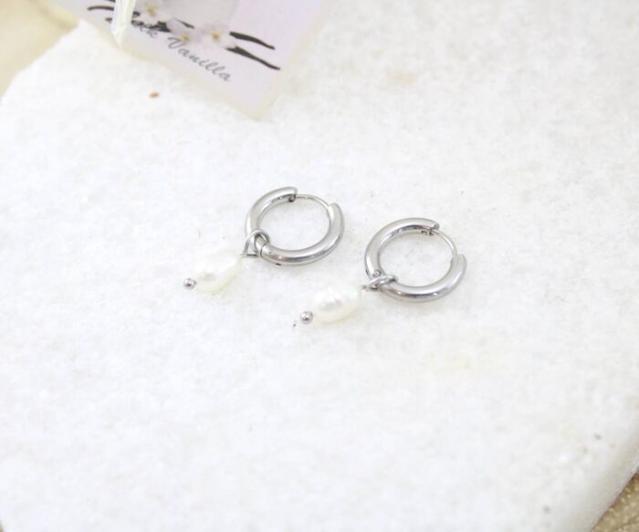 עגילי חישוק בשילוב פנינה