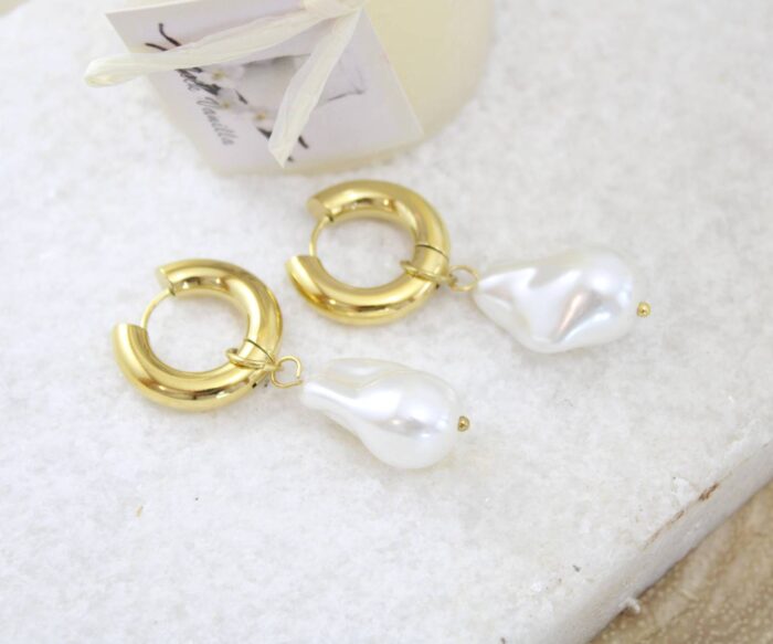 עגילי חישוק עבים בשילוב פנינה גדולה