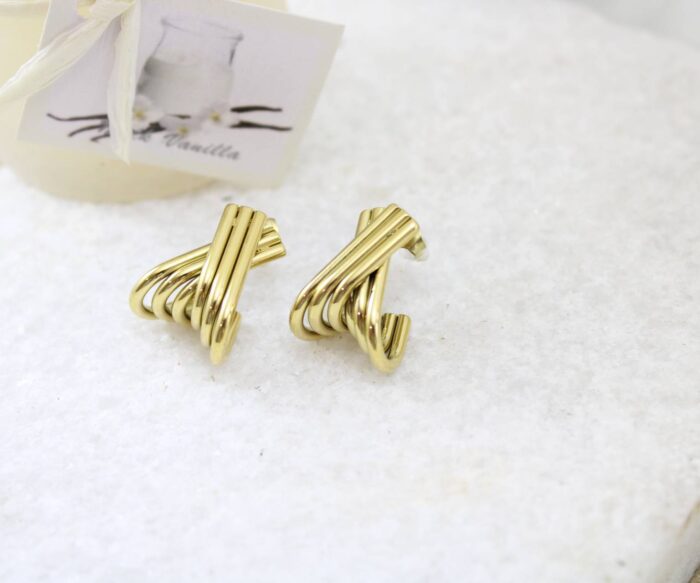 עגילי איקס מעוצבים בציפוי זהב