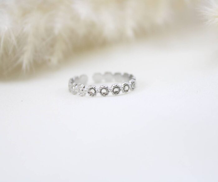 טבעת פס זרקונים פתוחה